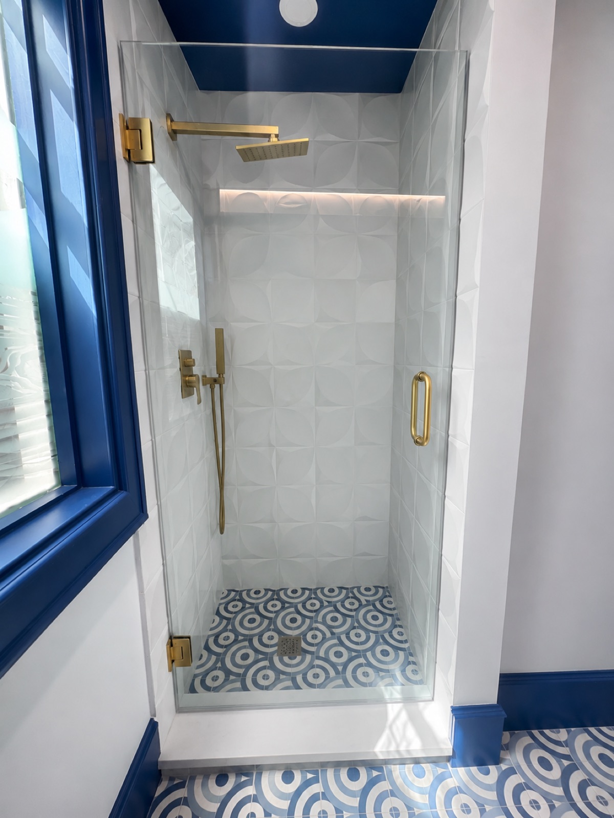 Before Luna Glass and Mirror shower door installation