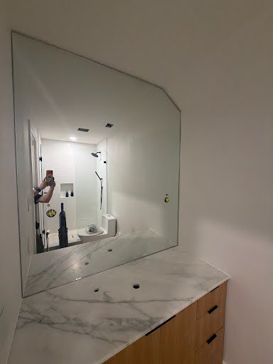 Mirror Installation Luna Glass and Mirror